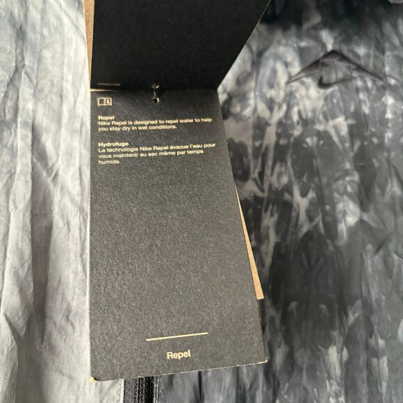 NWT Nike Trail Repel Jacket - Women's Size Medium Athletic Outdoorsy Nature - Picture 5 of 9